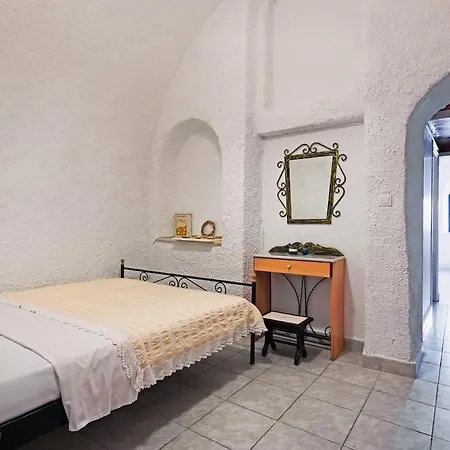 Yannis And Efi Cave House-sunset- *