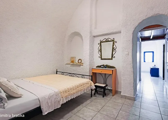 Yannis And Efi Cave House-sunset- *